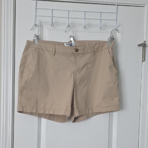 Old Navy Pants - Old Navy Womens Khaki Shorts Size 16